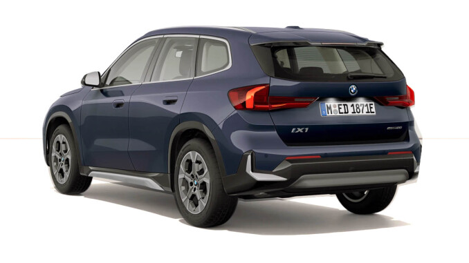 BMW iX1 230kW xDrive30 xLine 65kWh 5dr Auto Electric Estate - Image 3
